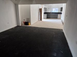 Photo 1- click for photo gallery